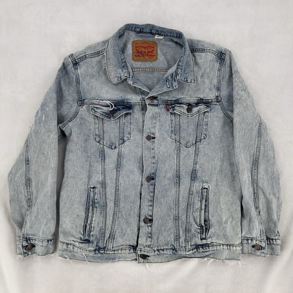 Vintage Levi’s Light Wash Denim Distressed Trucker Jacket Faded Size X-Large